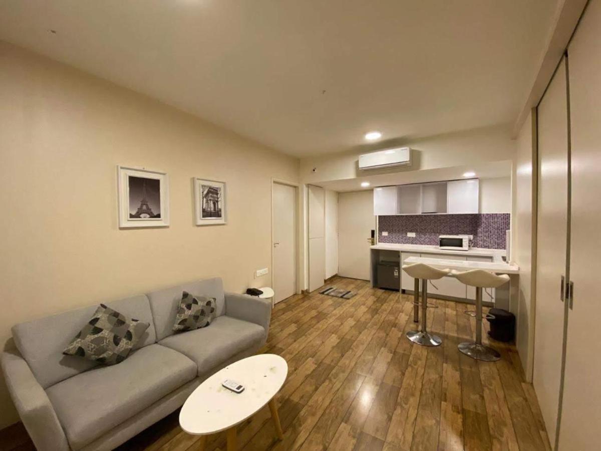 סוראט Honest Homes At Rajhans Belliza, Appartment Units מראה חיצוני תמונה