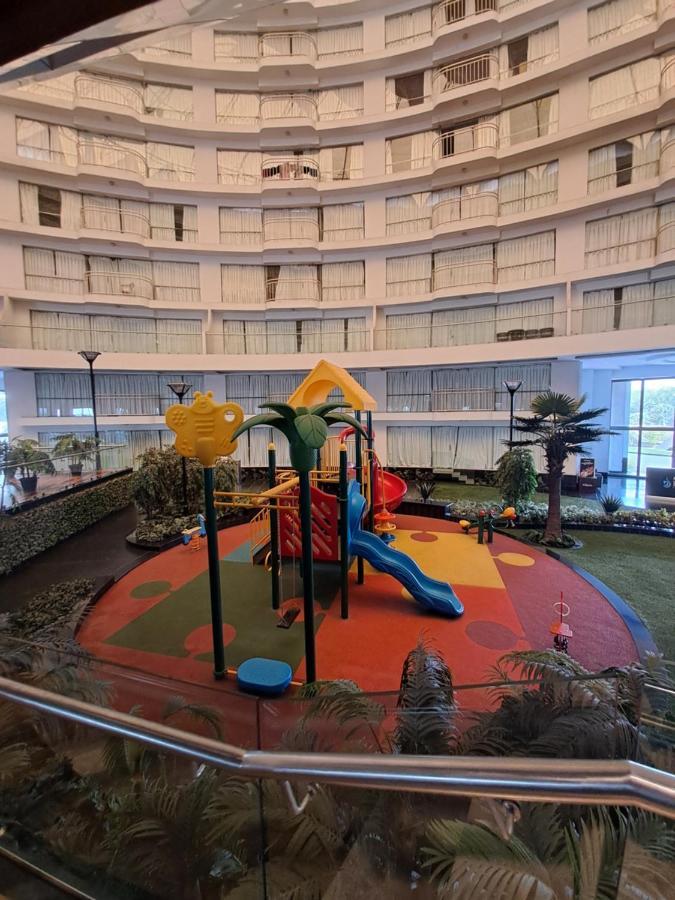 סוראט Honest Homes At Rajhans Belliza, Appartment Units מראה חיצוני תמונה